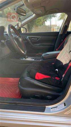 نيسان ألتيما